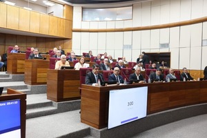 Comisión Permanente recibió a militares y policías retirados para analizar reforma de la Caja Fiscal - ADN Digital