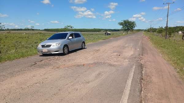 Vía que conecta con las rutas PY08 y PY13 se encuentra en estado calamitoso y pone en riesgo a usuarios - Nacionales - ABC Color