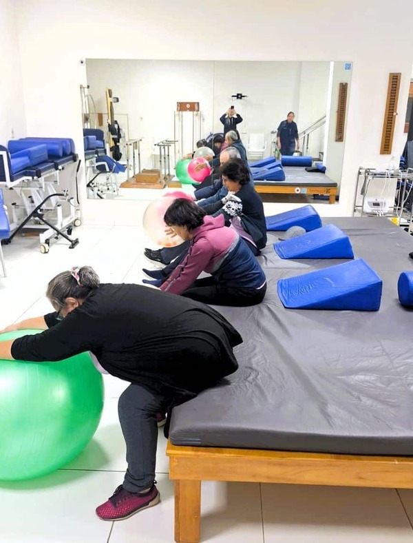 Adultos mayores: Salud integral en el Club Santo Domingo