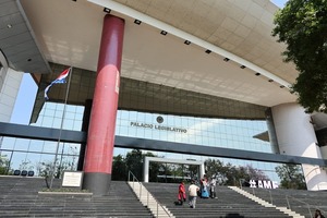 Congreso apoya mesa de diálogo por el costo de alimentos