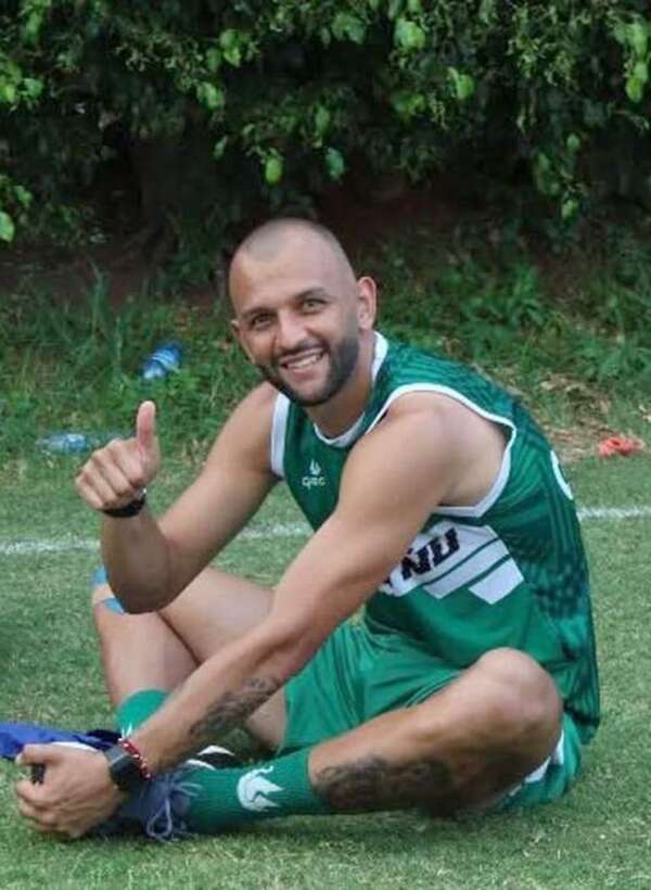 Rubio Ñu: El Laureado visita la Academia - Fútbol - ABC Color