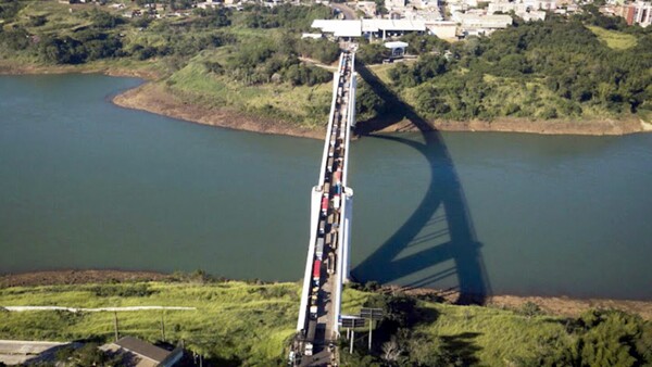 Los buses turísticos ya no podrán circular por Puente de la Amistad