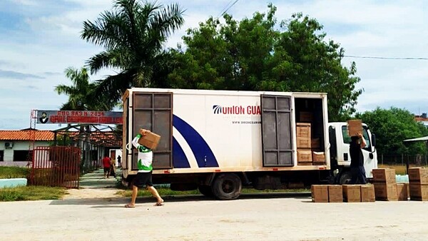 Alto Paraguay: Lluvias entorpecen la distribución de kits escolares