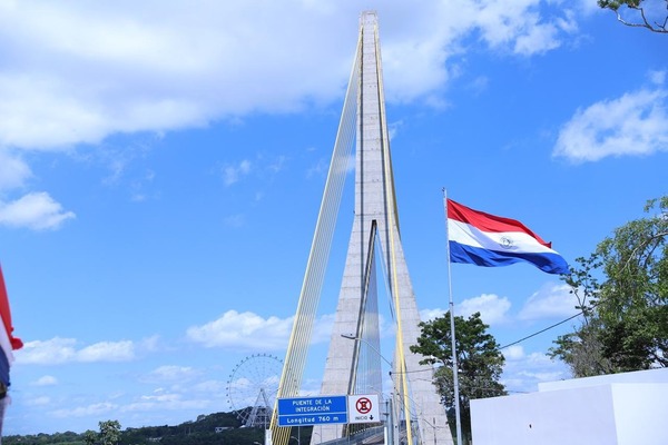 Brasil frena segunda fase del Puente de la Integración y posterga paso de buses - ADN Digital