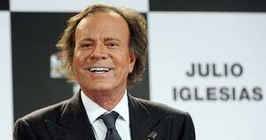La Nación / Dos exempleadas acusan a Julio Iglesias por supuestas agresiones sexuales