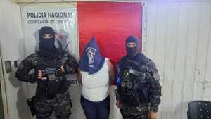 Mujer fue detenida por llevar a la fuerza a tres criaturas, en Mariano