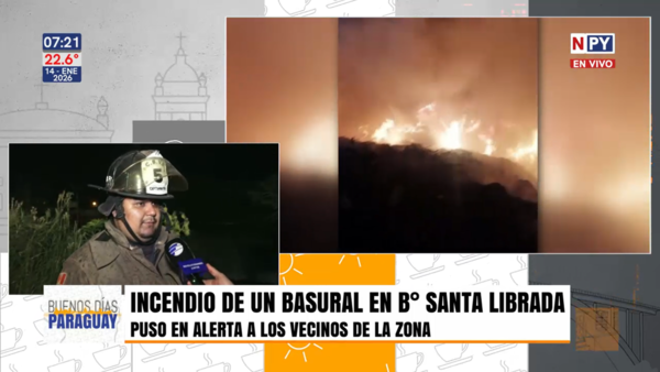 Alarma en el barrio Santa Librada: Bomberos controlan voraz incendio de un basural