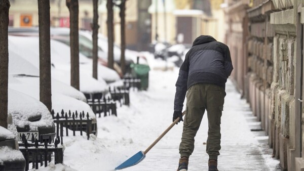 Ola de frío y lluvias golpean a países de Europa Central