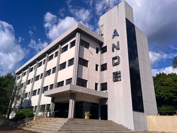 Investigan presunta irregularidad en cambio de titularidad de suministro eléctrico de la ANDE - Info Alto Parana