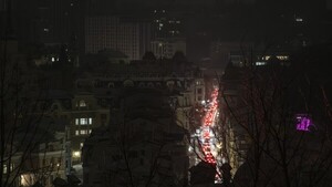 Ataques rusos dejan sin calefacción a 200.000 personas en Kiev en pleno invierno