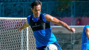 Roque Santa Cruz revoluciona Nacional: "Entrena como un chico más"