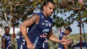 Javier Báez es un pedido de César Farías en Barcelona de Ecuador