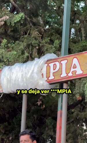 El curioso episodio en el Parque Saroldi entre los hinchas de Cerro y un cartel “incómodo”  - Cerro Porteño - ABC Color