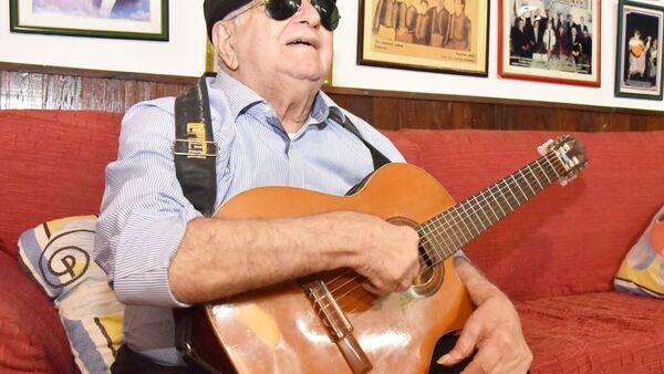 El folclorista Quemil Yambay será cremado este jueves