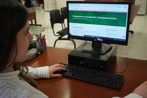 Becas Fundación Carolina 2026: Guía para paraguayos