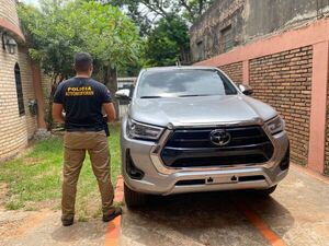 Imputan a abogado en Villarrica por camioneta robada