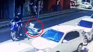 Imputan a ladrón apedreado tras asalto a una joyería