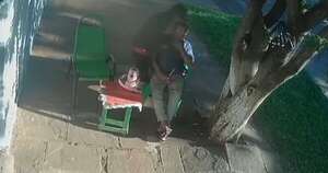 Diario HOY | Delincuente asaltó a un abuelo que tomaba tereré en su vereda