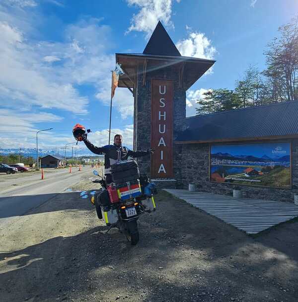 De San Lorenzo al Círculo Polar: el paraguayo que recorre el mundo en moto llevando tereré y guaraní » San Lorenzo PY