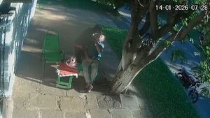 Abuelo fue asaltado cuando estaba tomando mate en su vereda