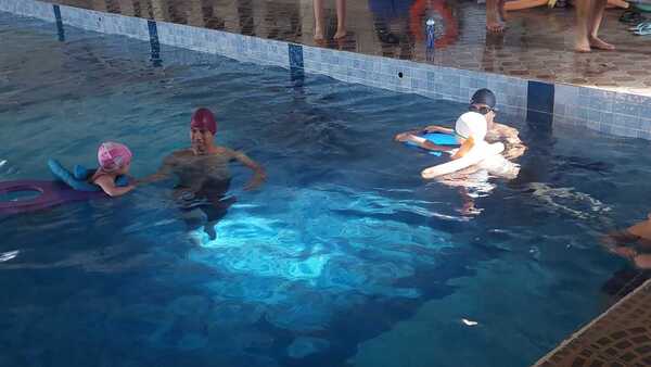 ¡Al agua, pato! En las Fuerzas Armadas podés estudiar natación