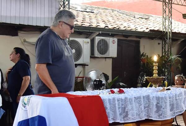 Falleció Quemil Yambay, el tesoro del folclore paraguayo •