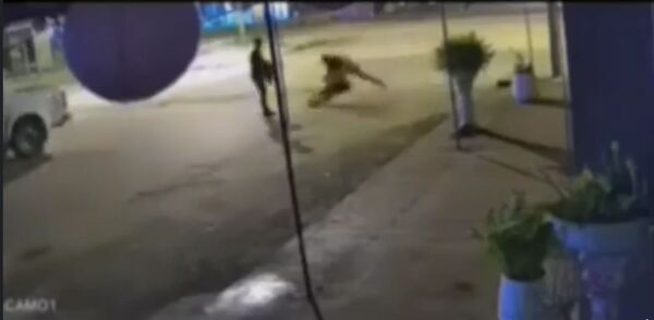 Popular / Su ex pareja y su ex cuñada la reventaron a golpes callepe