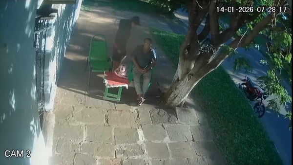 ¡Terrible! Joven ataca y roba a un abuelo de 82 años mientras tomaba tereré - La Tribuna