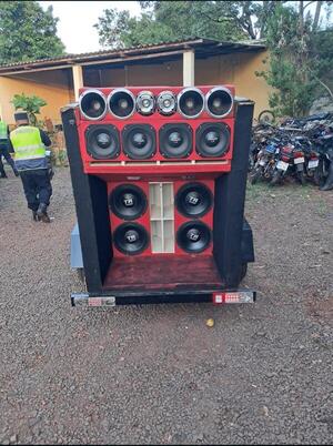 Popular / Conductor detenido por ir tatare y remolcaba su propia disco