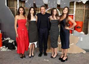 Matt Damon, rodeado de sus mujeres en el estreno de su nueva película con Ben Affleck - Gente - ABC Color