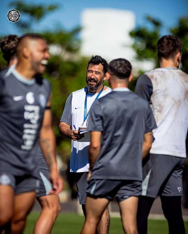 El equipo de Olimpia para enfrentar a Colo Colo en la Serie Río de La Plata - Olimpia - ABC Color