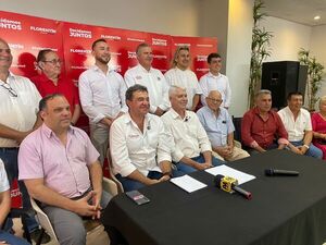Eduardo Florentín presentó a su equipo de concejales que lo acompañarán en los comicios internos municipales