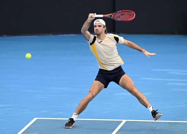 Español Munar, eliminado por Machac en Adelaida - Tenis - ABC Color