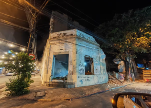 Atentan contra patrimonio: Derrumban casa histórica sin autorización | Unicanal
