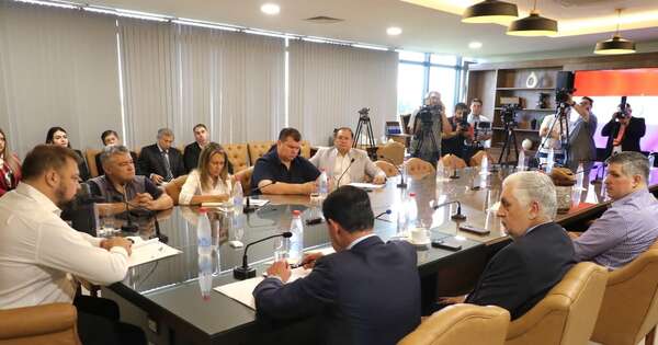 La Nación / Soroka celebra acuerdo Mercosur-UE, pero pide cautela ante futuras exigencias