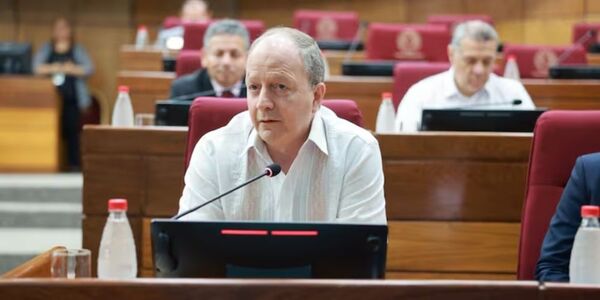 DÉFICIT DE LA CAJA FISCAL ALCANZA EL 0,8% DEL PIB Y PREOCUPA AL GOBIERNO