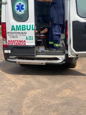 Video: así fue trasladado a Tacumbú el presunto asaltante apedreado en Luque - Policiales - ABC Color