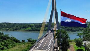 Cámara de Comercio de CDE solicita operación total del Puente de la Integración | Unicanal