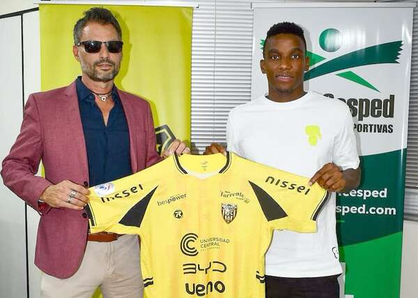 Recoleta FC: Pequeño cambio en el plantel aurinegro - Deportivo Recoleta - ABC Color