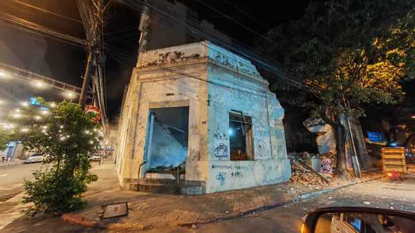 Municipalidad oficializa denuncia por demolición de casona en Asunción