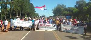 Fuertes críticas y acusaciones a las autoridades del gobierno nacional durante la manifestación en San Pedro. - Nacionales - ABC Color