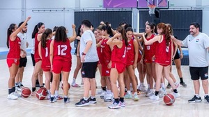 Básquet: Daniel Cano inicia su ciclo en la Albirroja