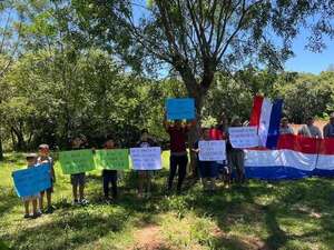 Atyrá invita a una “Peña artística por el agua” y junta firmas en defensa del acuífero Caacupé - Nacionales - ABC Color