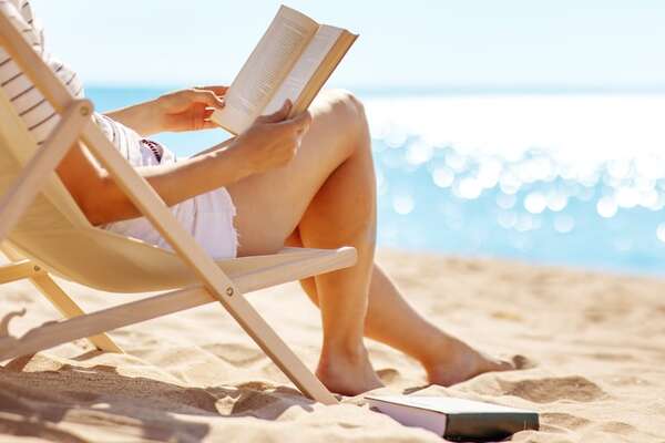 Libros y podcasts para la reposera: una guía curada para inspirarte mientras descansás - Estilo de vida - ABC Color