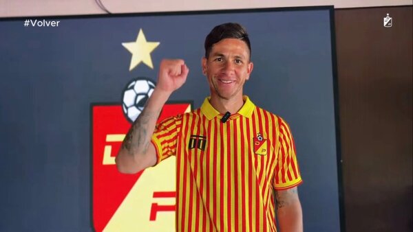 Danilo Ortiz es presentado en Colombia