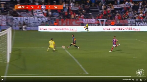 La increíble situación desperdiciada por Adrián Alcaraz