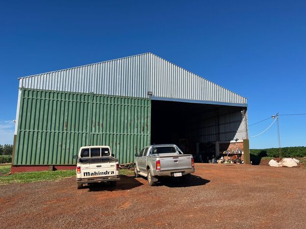 Hurtan en depósito agrícola de Fram