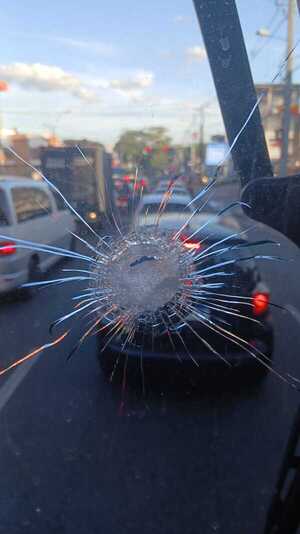 Vándalos causaron daños a 35 buses del transporte público