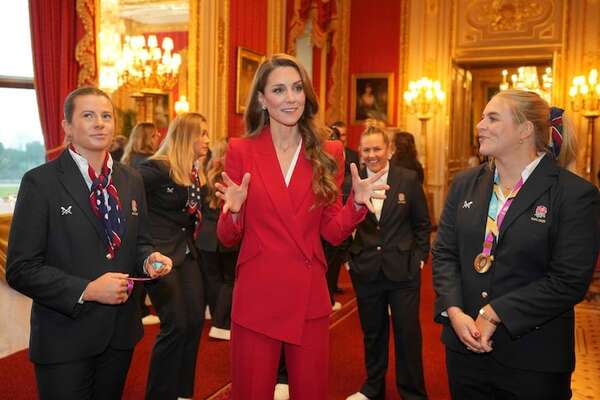 Kate Middleton recibió en Windsor a las campeonas mundiales de rugby - Gente - ABC Color