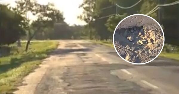 Más baches que asfalto en Juan de Mena - SNT